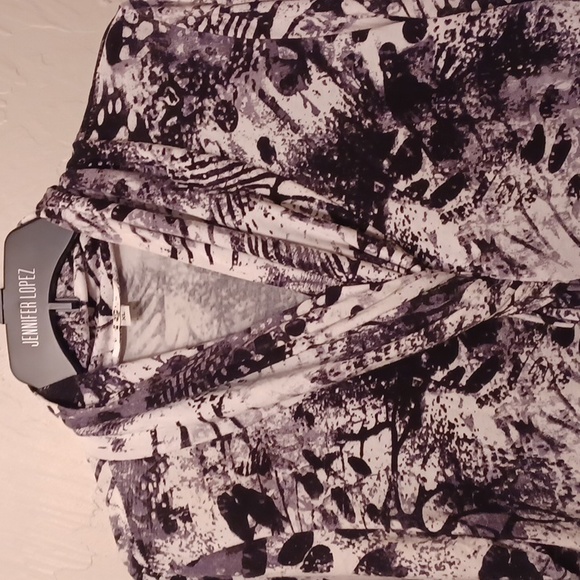 Top - Picture 2 of 3